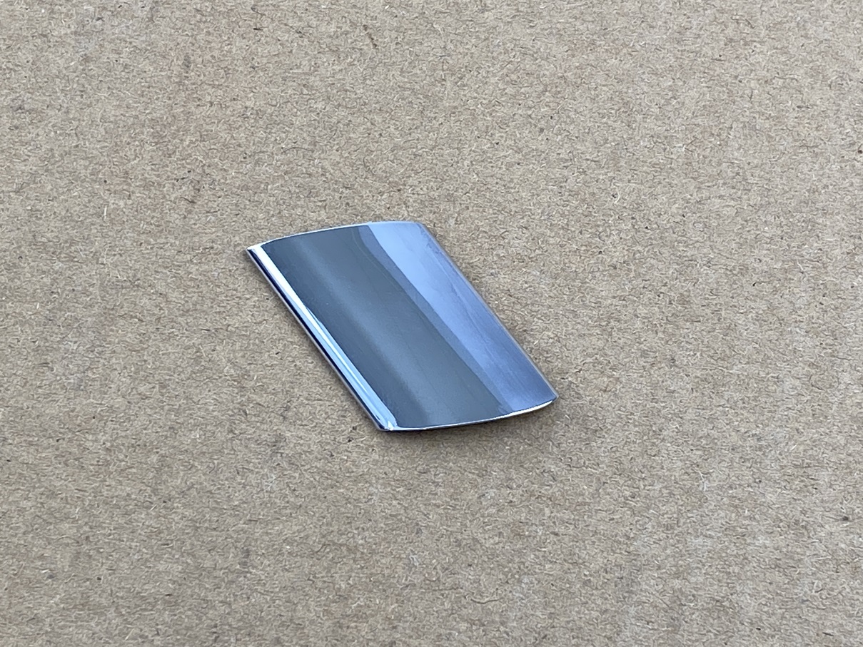 CHROM-ABDECKUNG RECHTS FÜR ZIERRAHMEN (18mm BREIT)