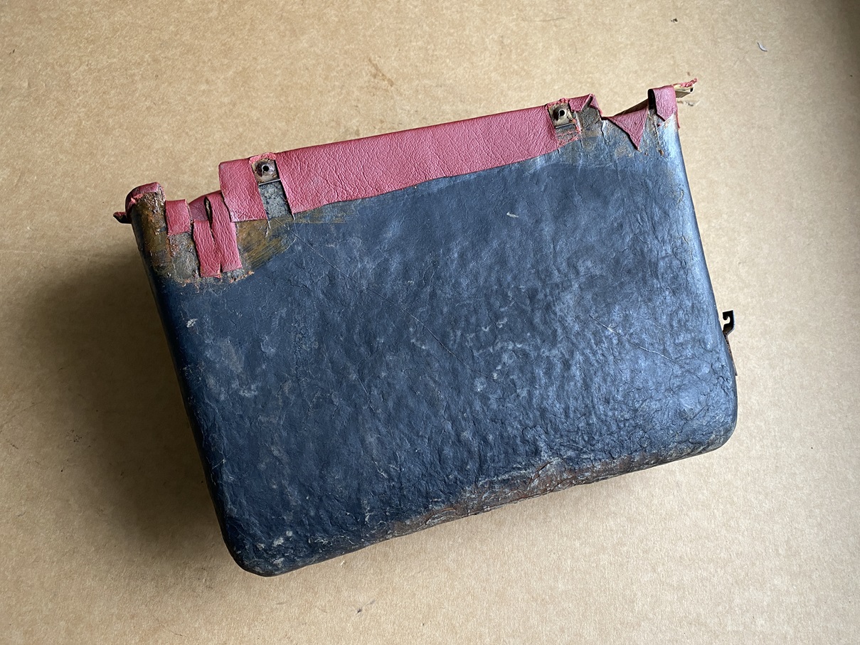 HANDSCHUHKASTEN "GEBRAUCHTTEIL" W111 W112 COUPE CABRIO