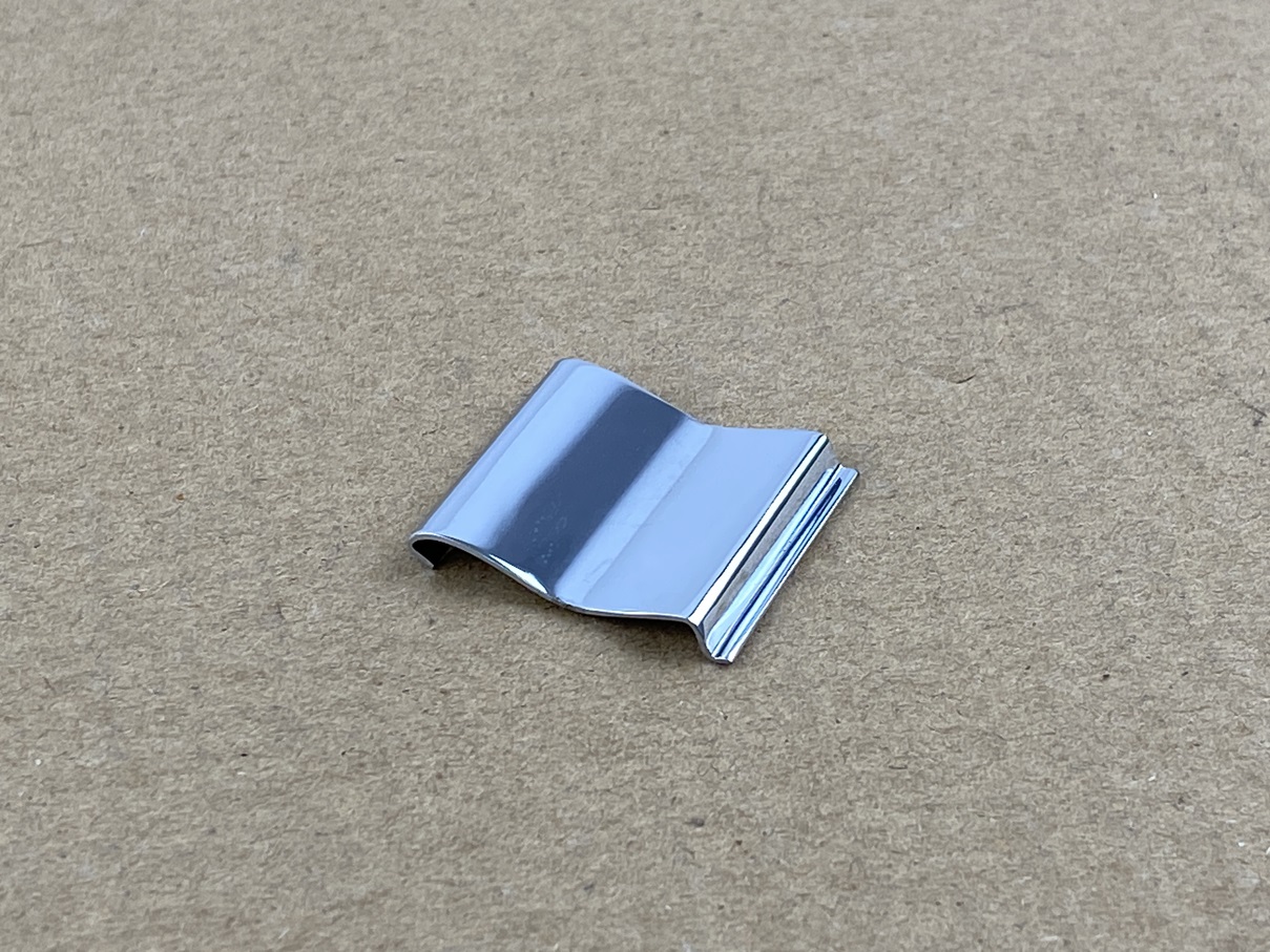 CHROMABDECKUNG FÜR ZIERSTAB AN VERDECKKASTENDECKEL
