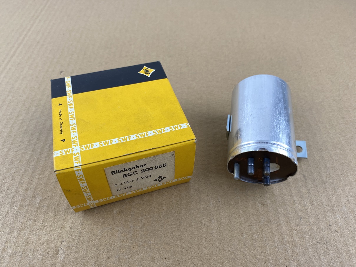 BLINKERRELAIS "SWF" (BGC 200 065) 2x 18W + 2W