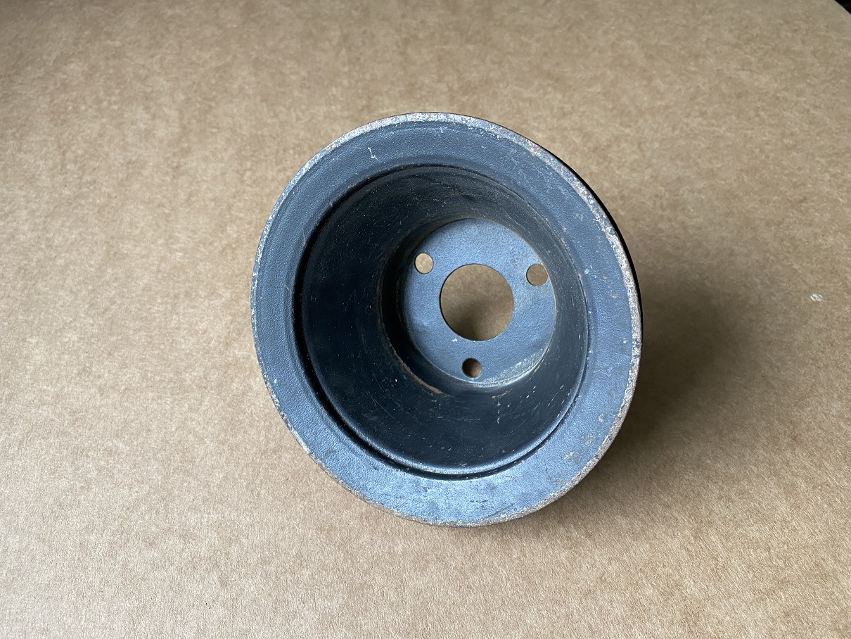 RIEMENSCHEIBE "NOS" MIT MINIMALEN LAGERSPUREN
