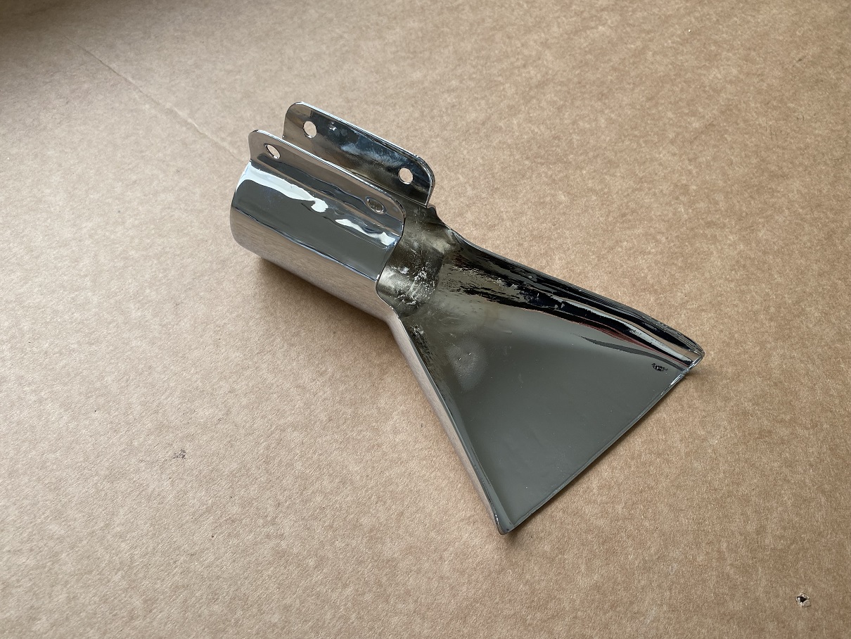 AUSPUFFBLENDE VERCHROMT W187