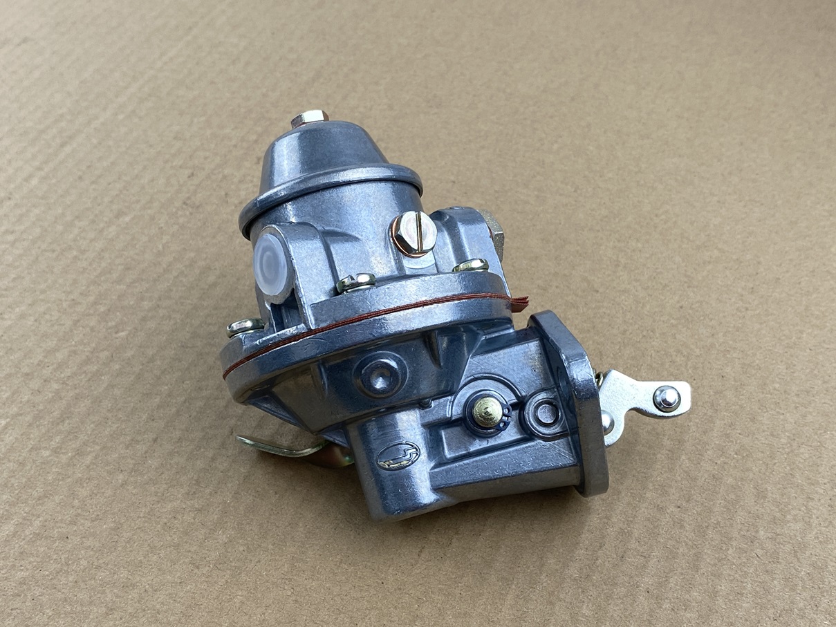 KRAFTSTOFFPUMPE MIT HANDHEBEL (MEMBRANEN-Ø = 80mm)