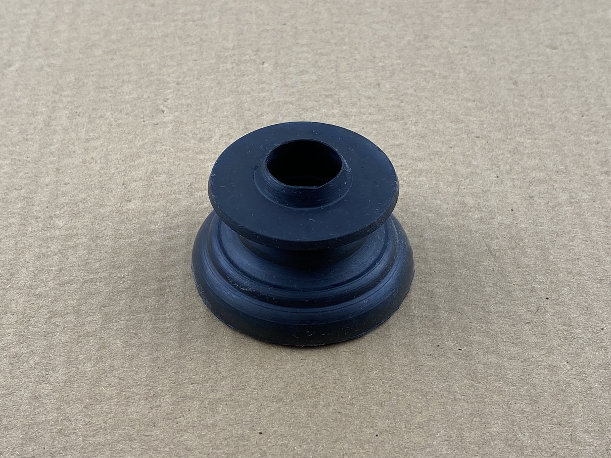 GUMMITÜLLE  INNEN-Ø 18mm AUSSEN-Ø 40mm