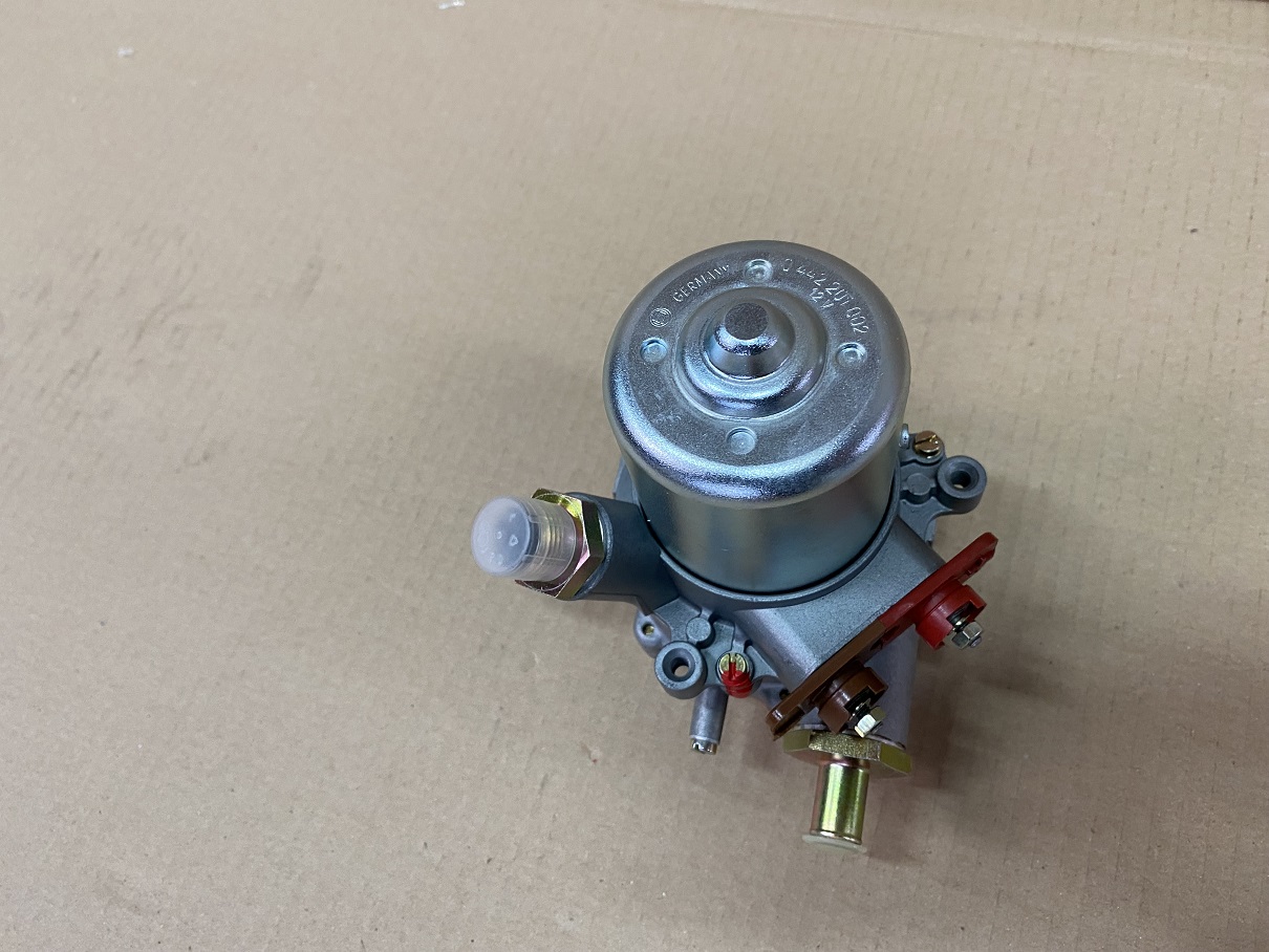 KRAFTSTOFFPUMPE (KLEINE BAUFORM) INSTANDGESETZT OHNE AT