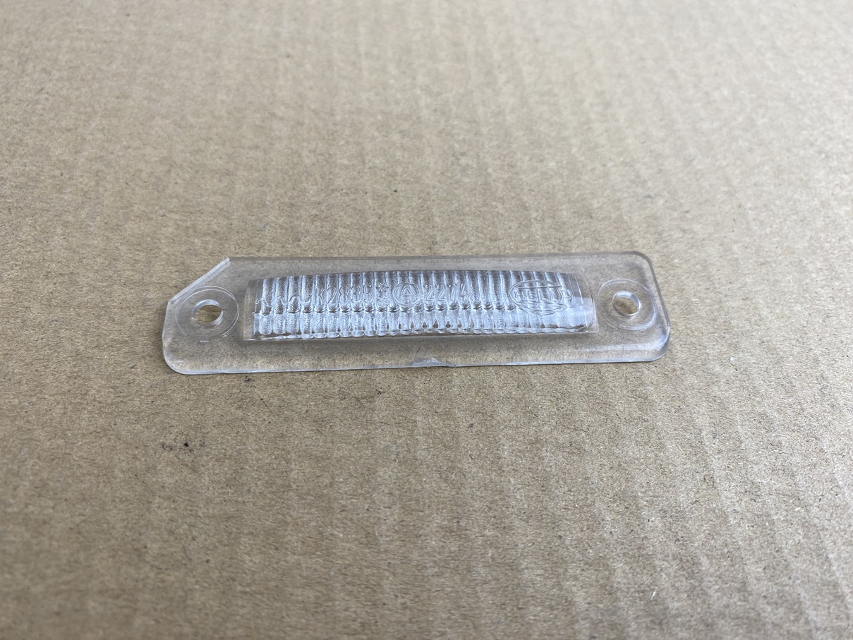 GLAS FÜR KENNZEICHENLEUCHTE